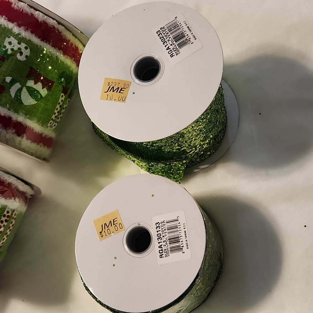Christmas Ribbons - Picture 13 of 17